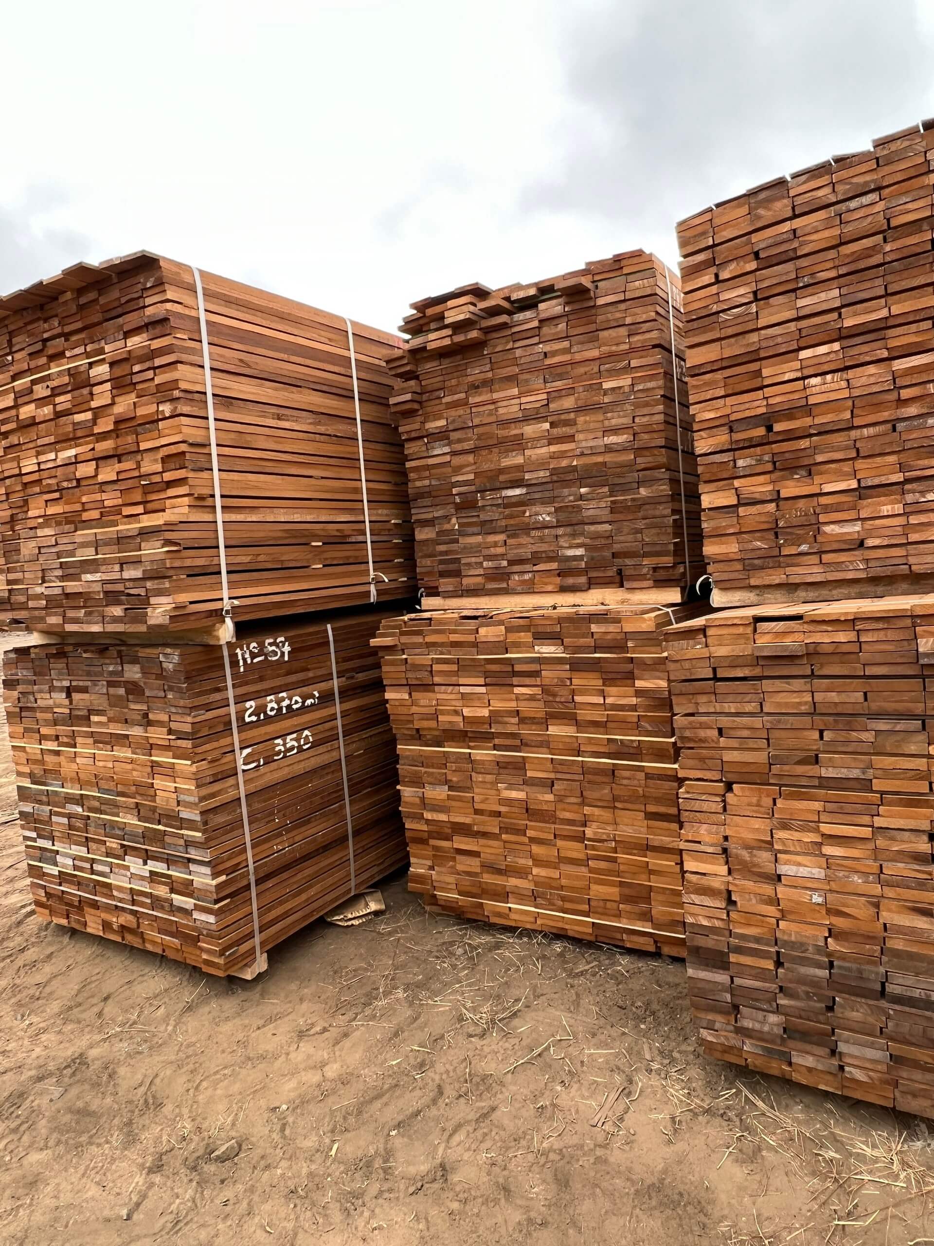European hardwood board showing natural grain pattern